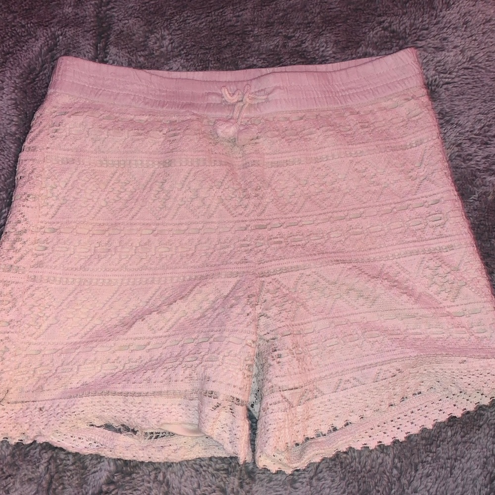 super cute beach shorts !